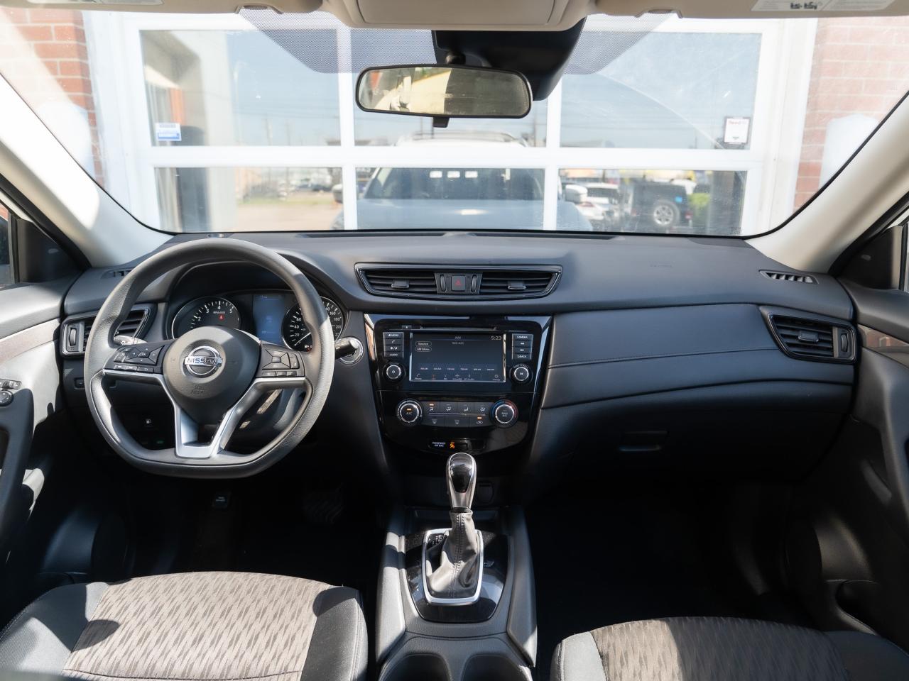 2019 Nissan Rogue SV - Photo #8