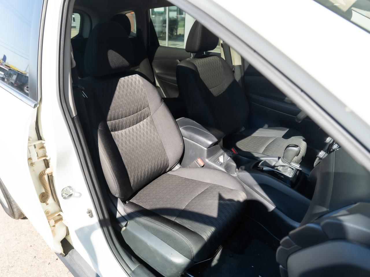2019 Nissan Rogue SV - Photo #18