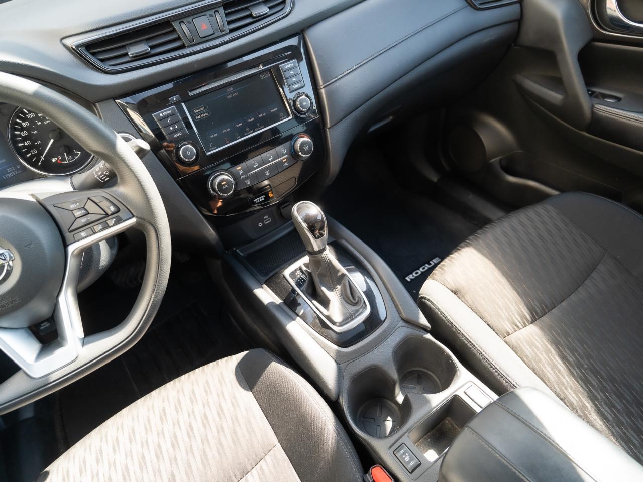 2019 Nissan Rogue SV - Photo #9