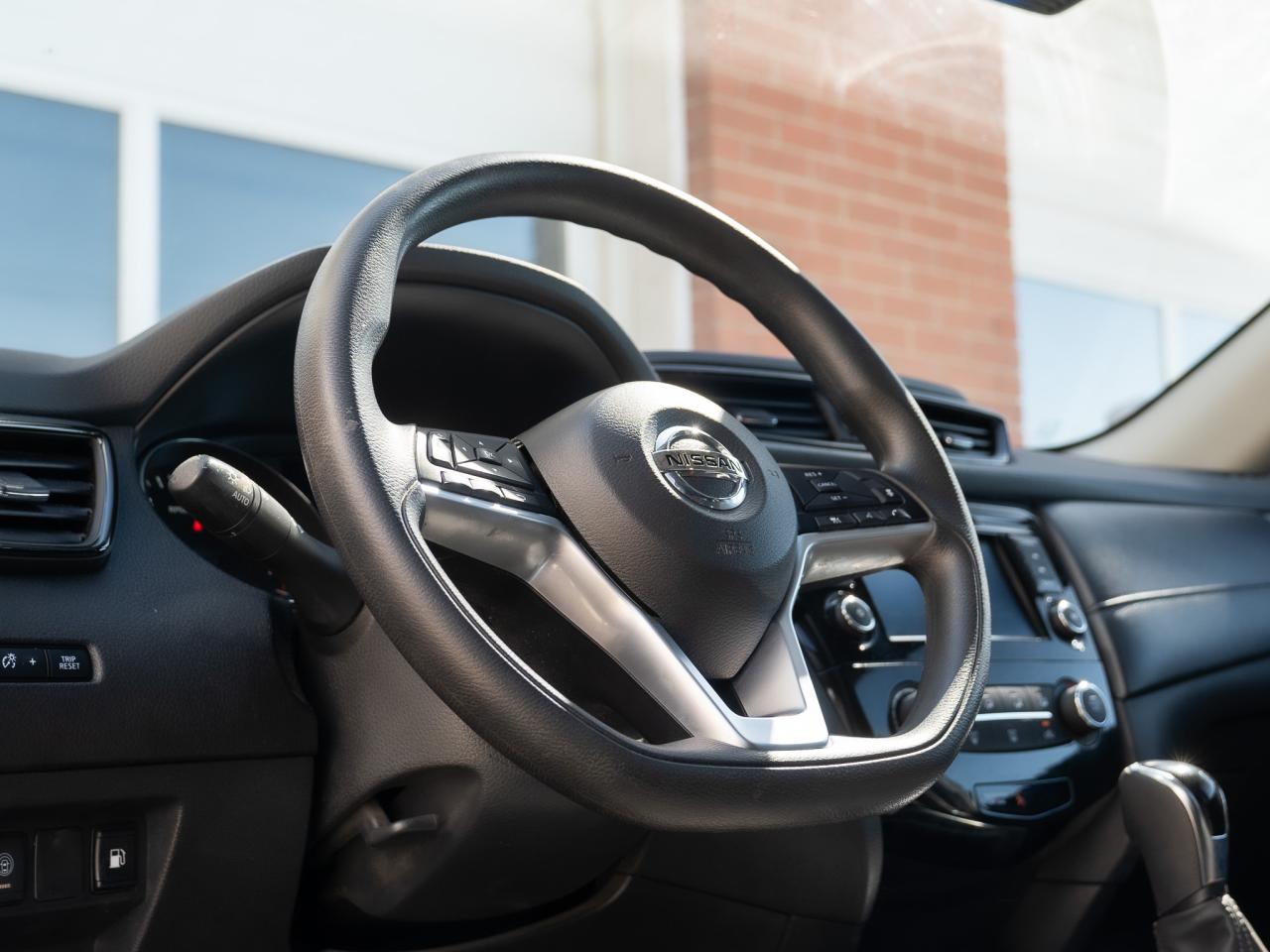 2019 Nissan Rogue SV - Photo #11