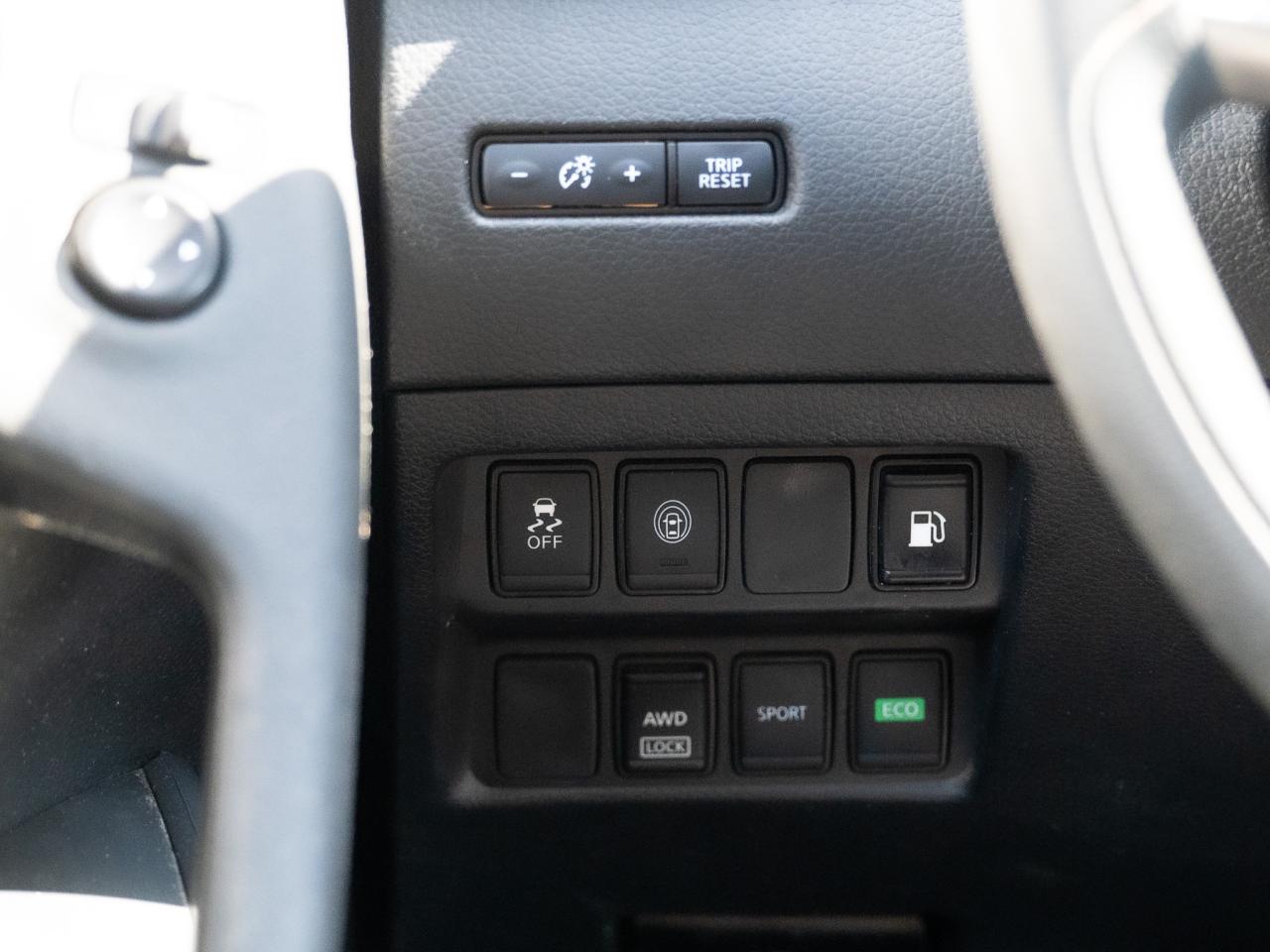 2019 Nissan Rogue SV - Photo #16
