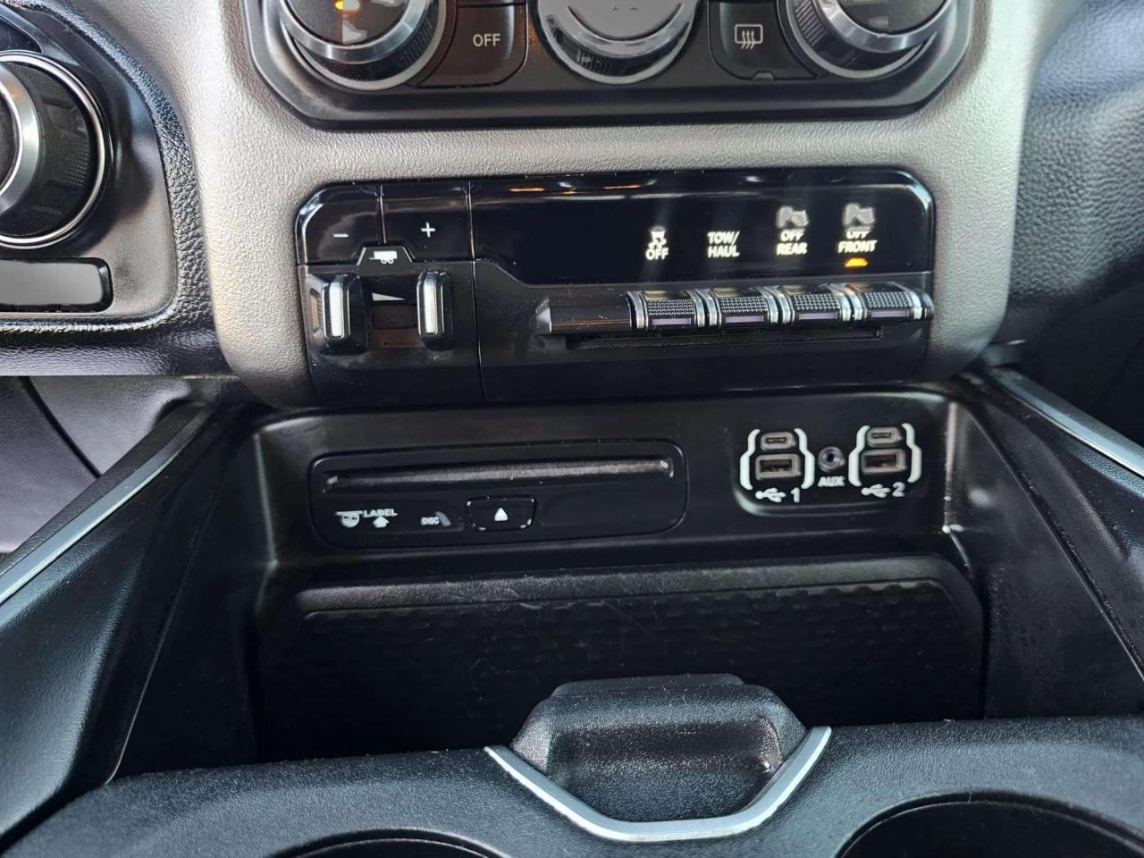 2019 RAM 1500 Big Horn 4x4 Crew Cab 5'7" Box - Photo #14