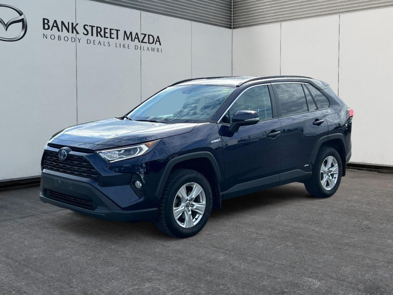 Used 2021 Toyota RAV4 XLE Hybrid AWD for sale in Ottawa, ON