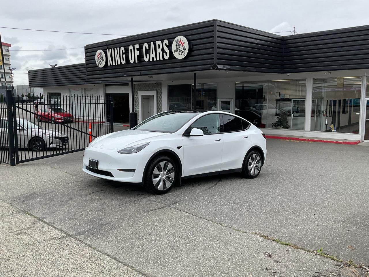 Used 2023 Tesla Model Y  for sale in Langley, BC