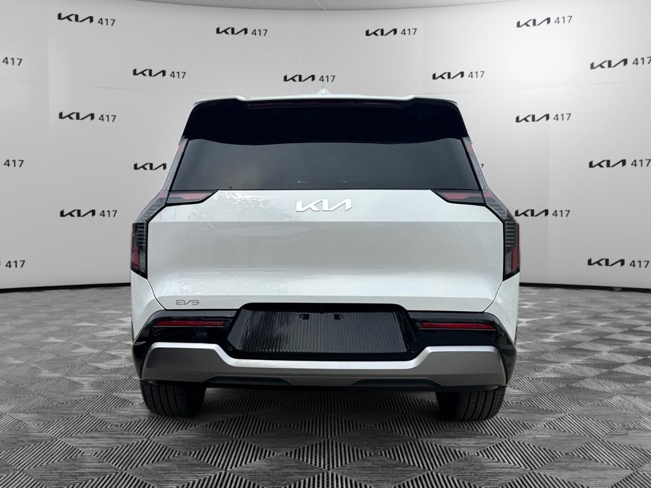 2026 Kia EV9 Land w/Premium Package AWD Photo