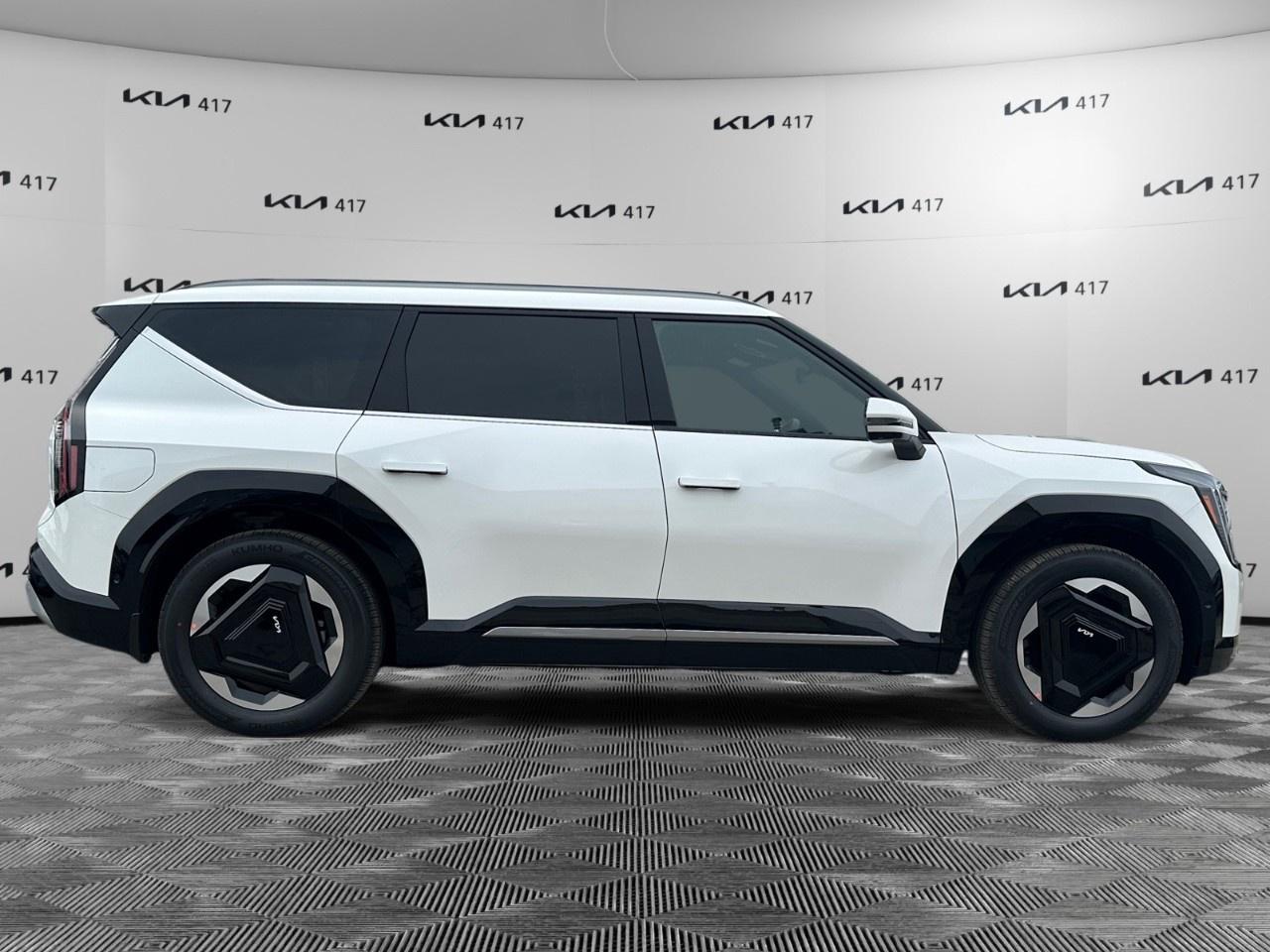 2026 Kia EV9 Land w/Premium Package AWD Photo