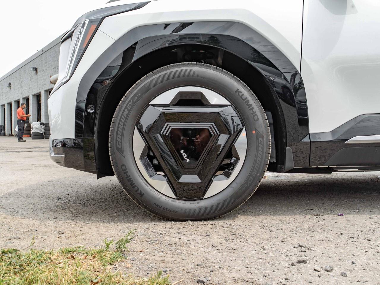 2026 Kia EV9 Land w/Premium Package AWD Photo