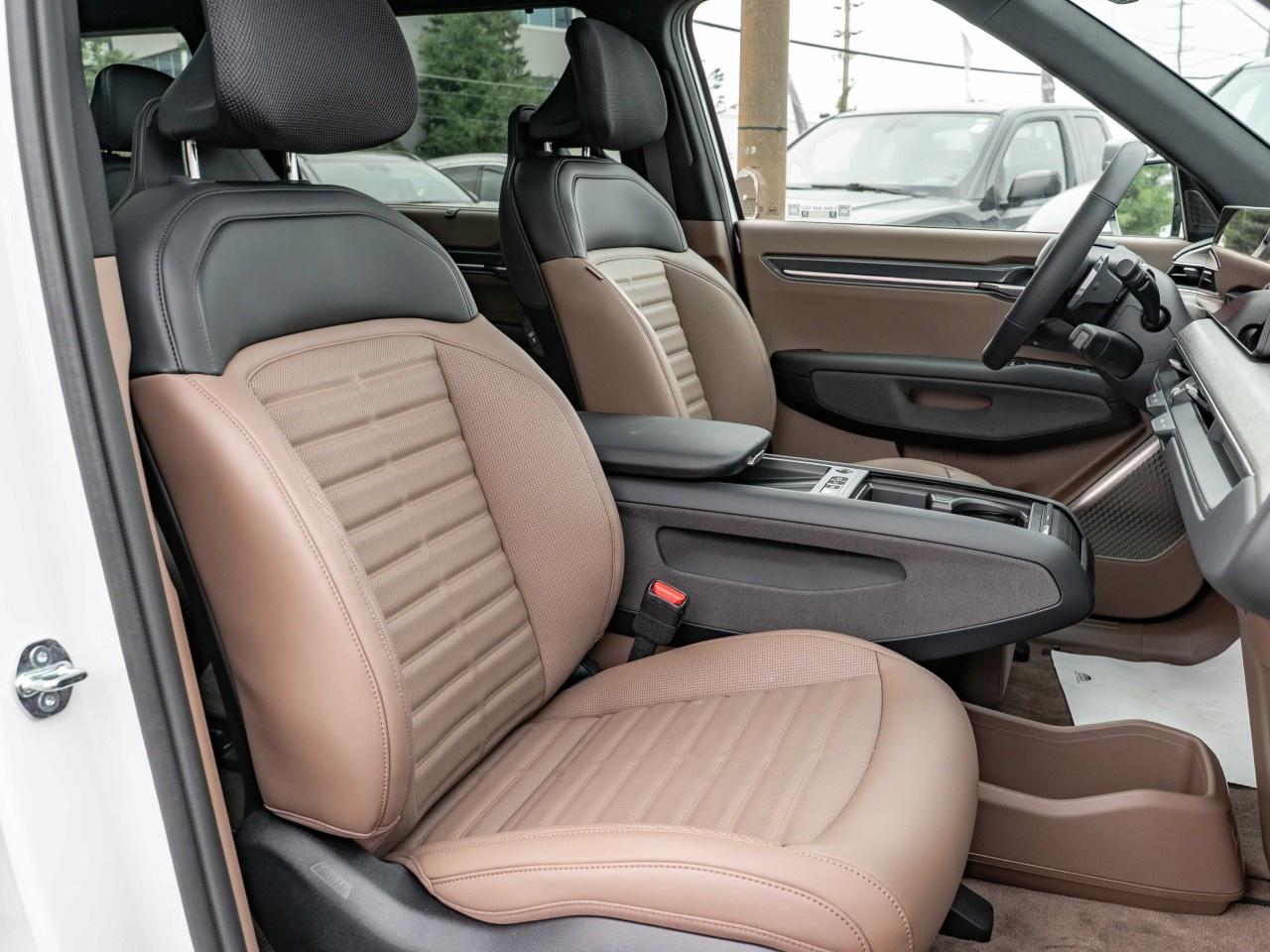 2026 Kia EV9 Land w/Premium Package AWD Photo