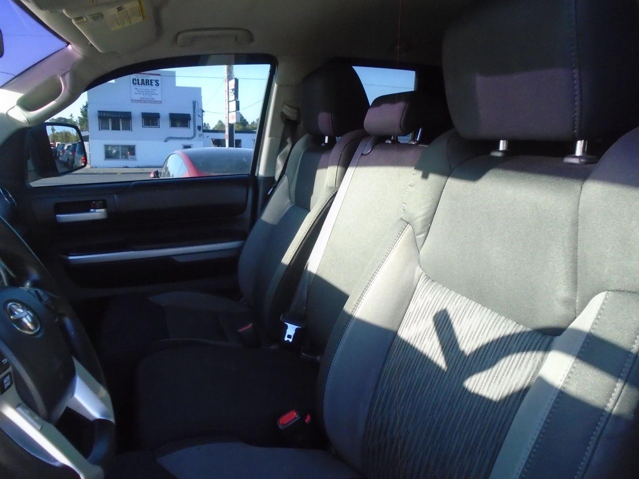 2015 Toyota Tundra 4WD Double Cab 146  5.7L SR - Photo #10
