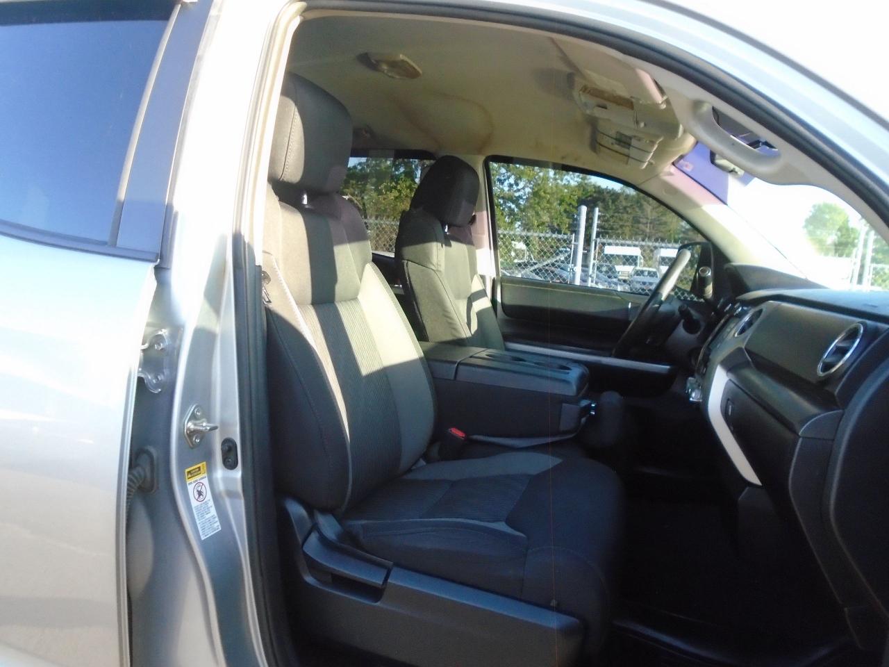 2015 Toyota Tundra 4WD Double Cab 146  5.7L SR - Photo #15