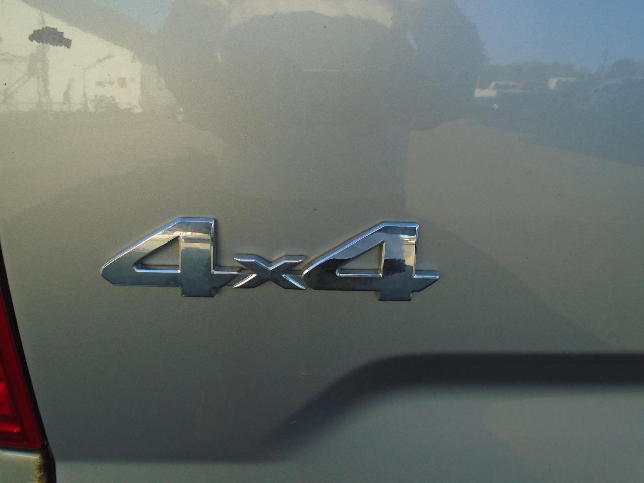 2015 Toyota Tundra 4WD Double Cab 146  5.7L SR - Photo #30