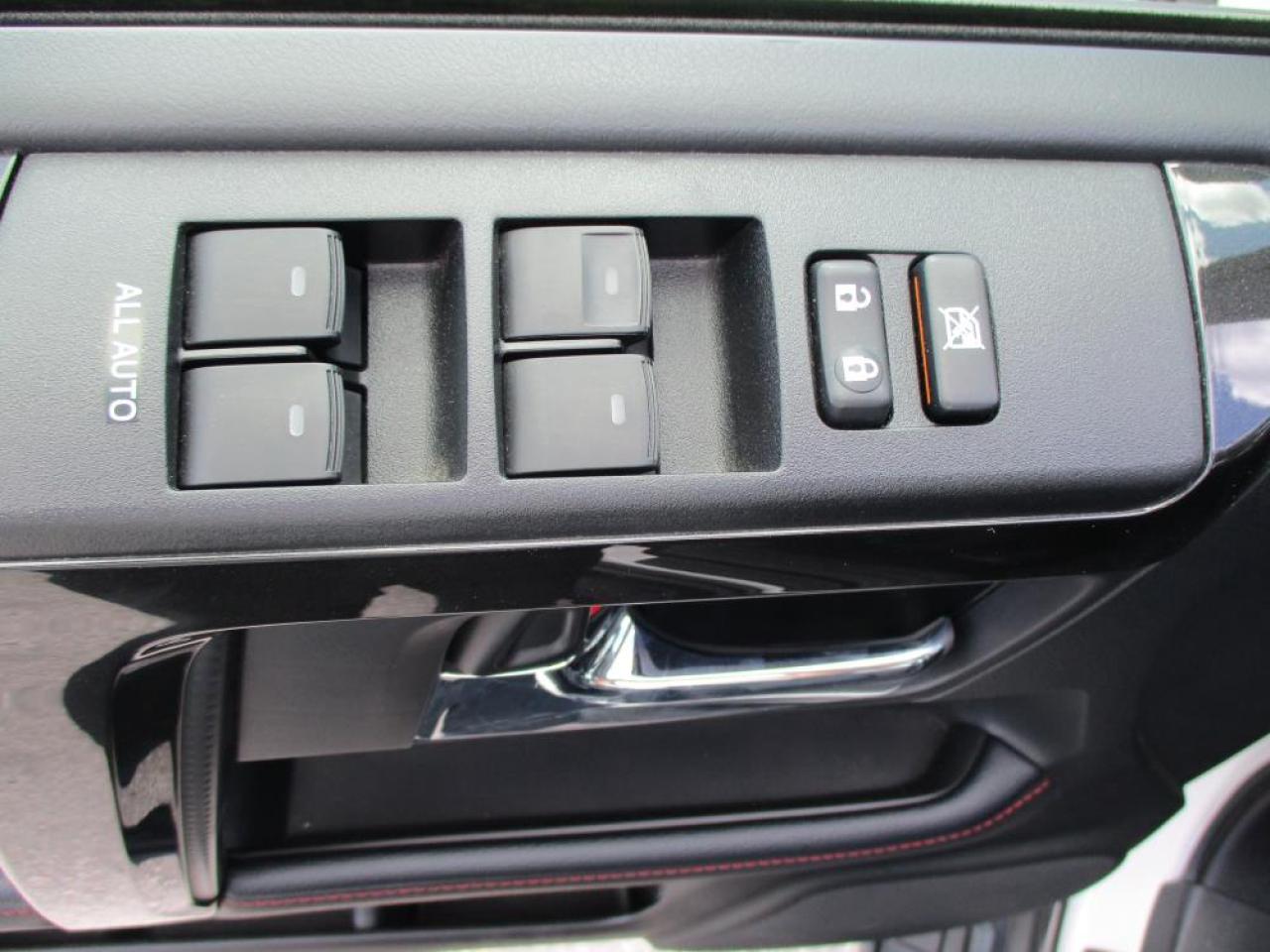 2023 Toyota 4Runner TRD Off-Road Photo11