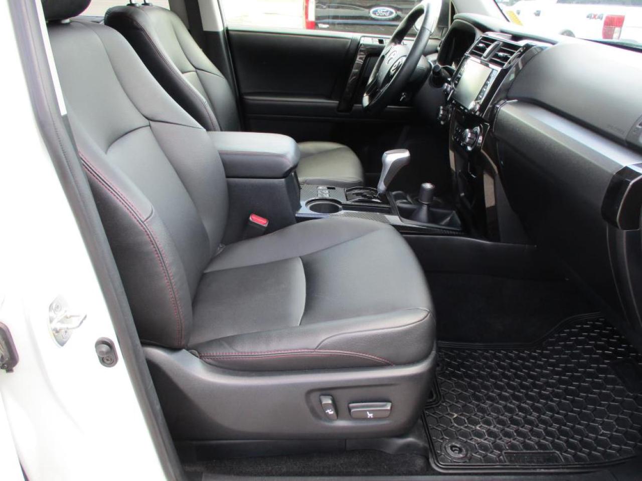 2023 Toyota 4Runner TRD Off-Road Photo14