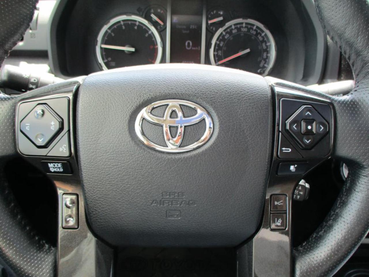 2023 Toyota 4Runner TRD Off-Road Photo17