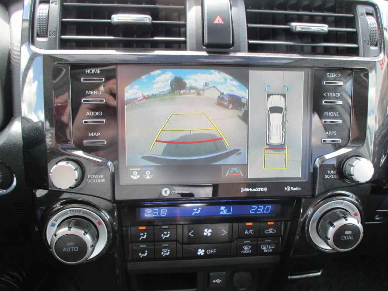 2023 Toyota 4Runner TRD Off-Road Photo19