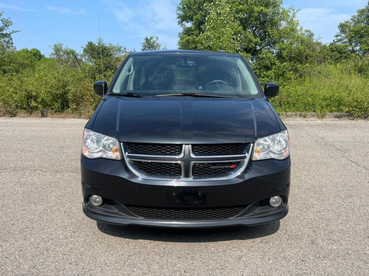 2016 Dodge Grand Caravan CREW PLUS | ONE OWNER | CLEAN CARFAX | HEATED SEATS & STEERING | LEATHER | NAVI| REMOTE STARTER | BACK-UP CAM | - Photo #10