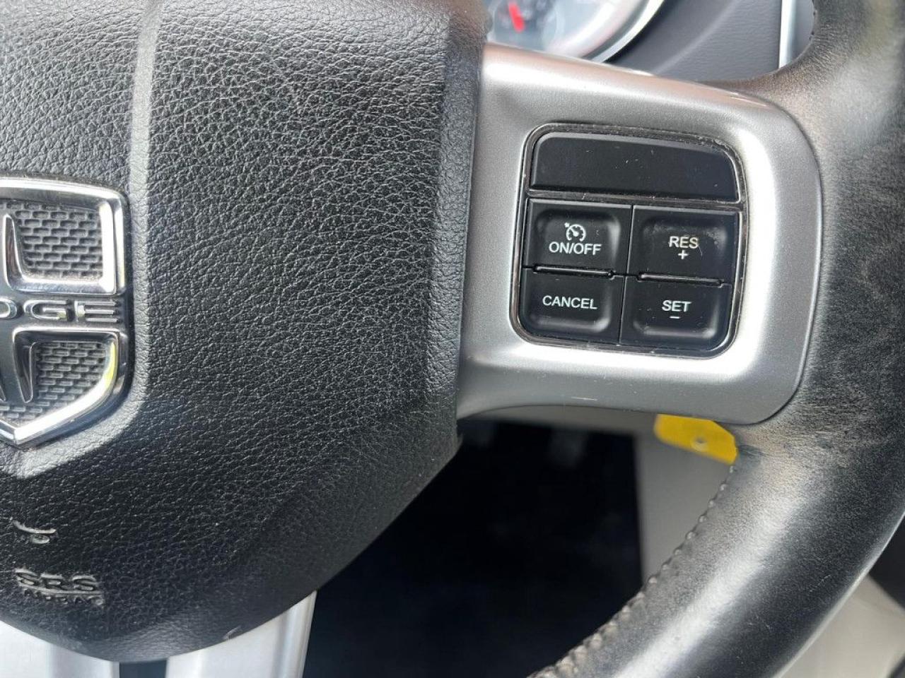 2016 Dodge Grand Caravan CREW PLUS | ONE OWNER | CLEAN CARFAX | HEATED SEATS & STEERING | LEATHER | NAVI| REMOTE STARTER | BACK-UP CAM | - Photo #23