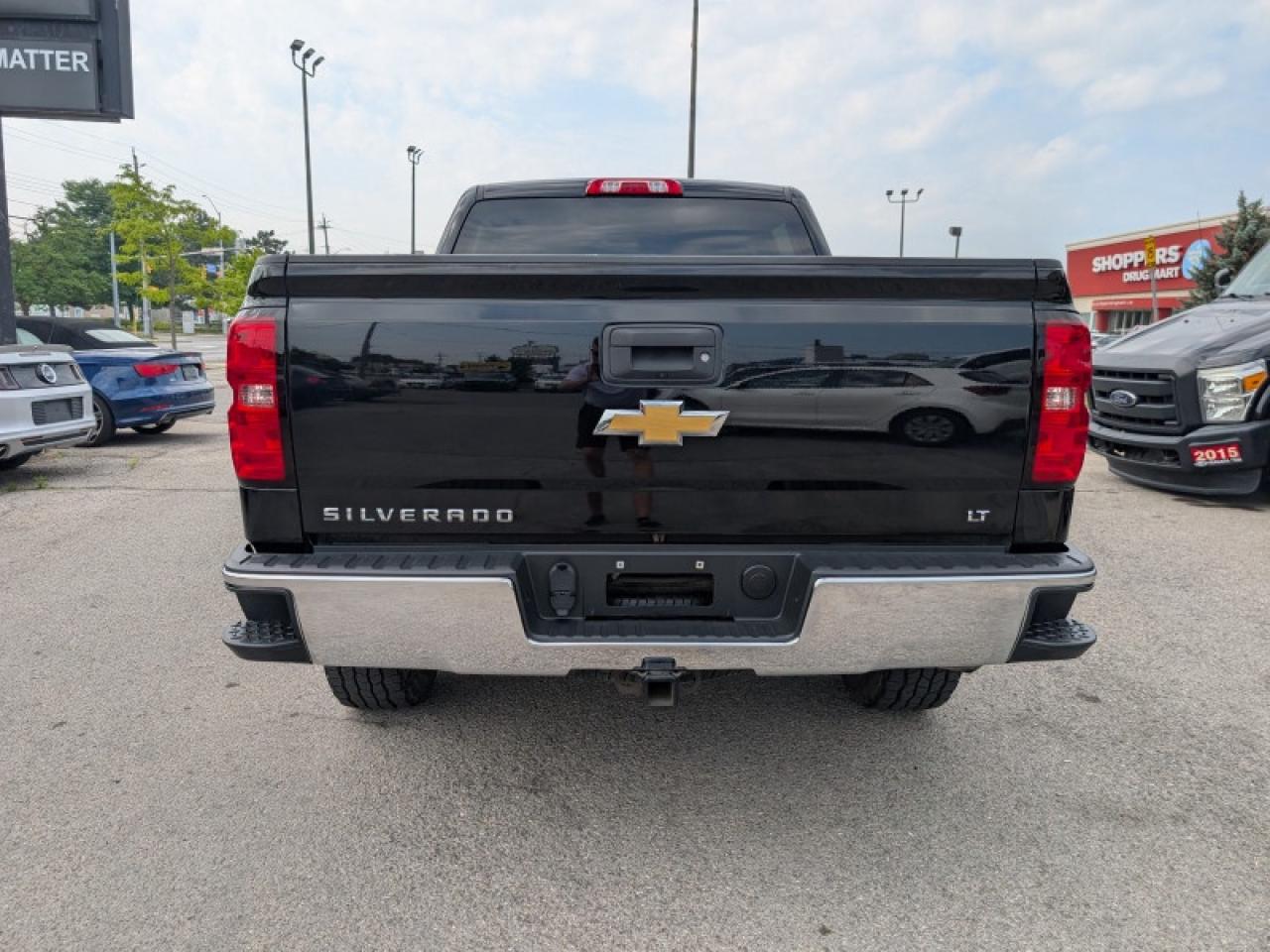 2017 Chevrolet Silverado 1500 LT  **LOW MILEAGE - 2WD** Photo3
