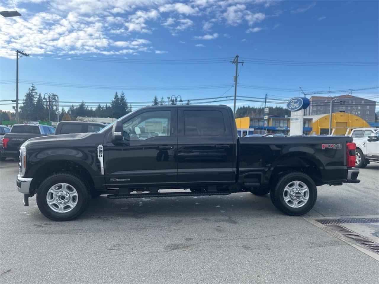 2026 Ford F-350 Super Duty XLT  - Diesel Engine Photo