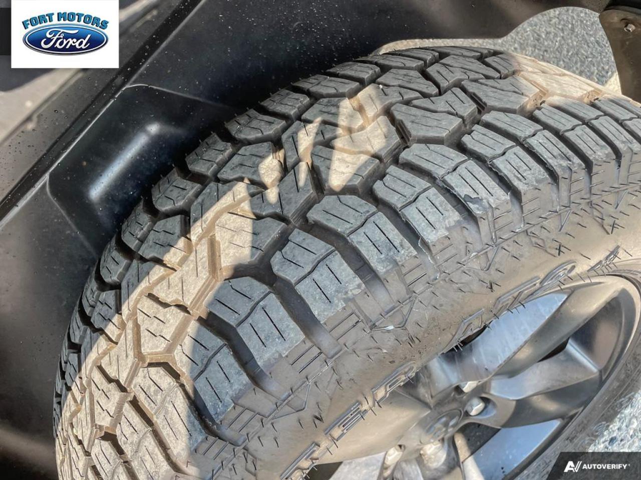 2021 RAM 1500 Classic SLT Photo5