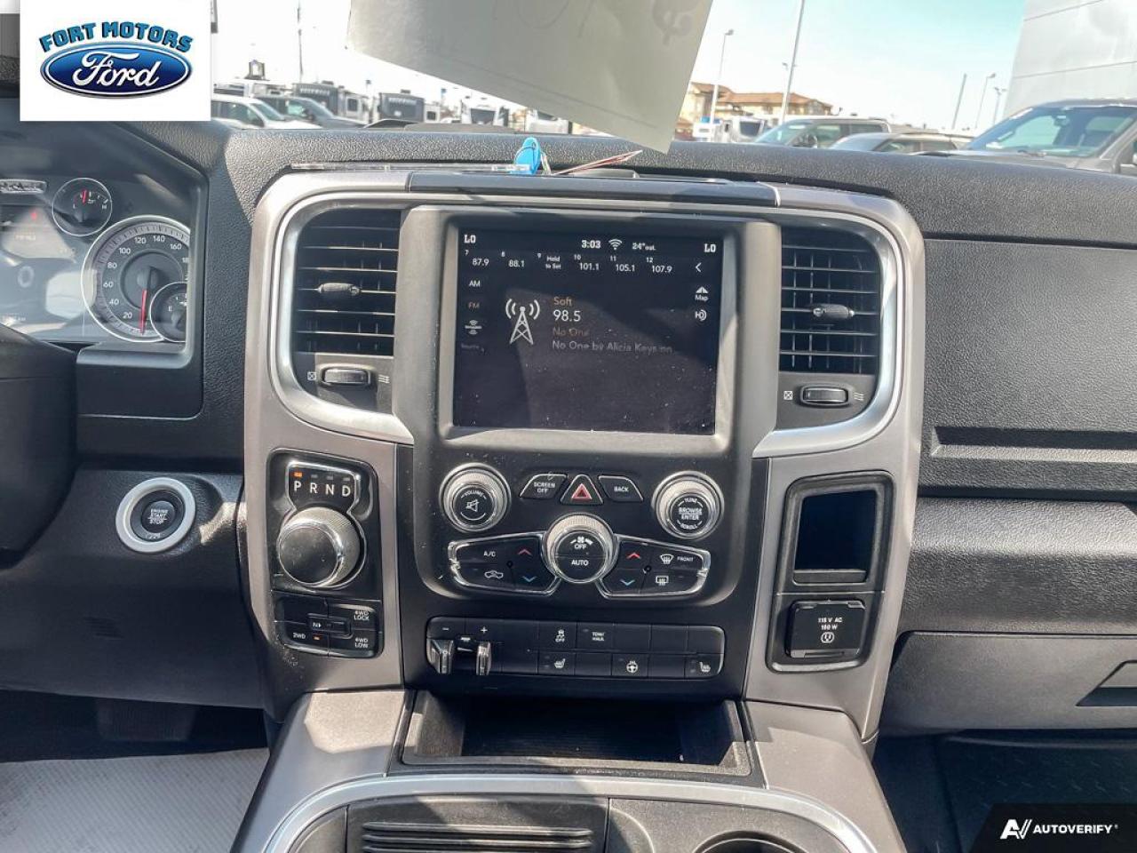 2021 RAM 1500 Classic SLT Photo5