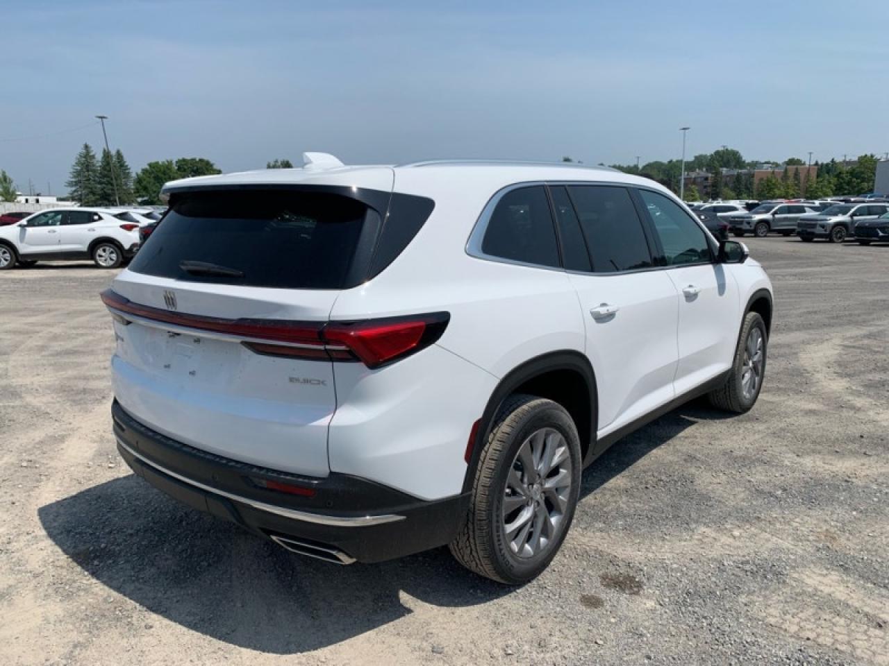 2025 Buick Enclave Preferred  - Premium Audio Photo4