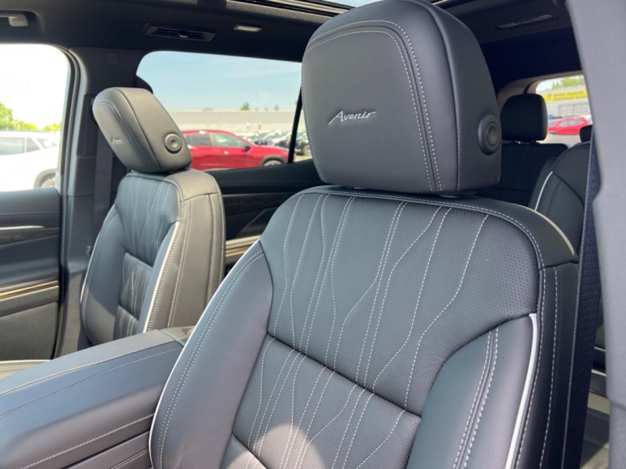 2025 Buick Enclave Avenir  - Leather Seats Photo
