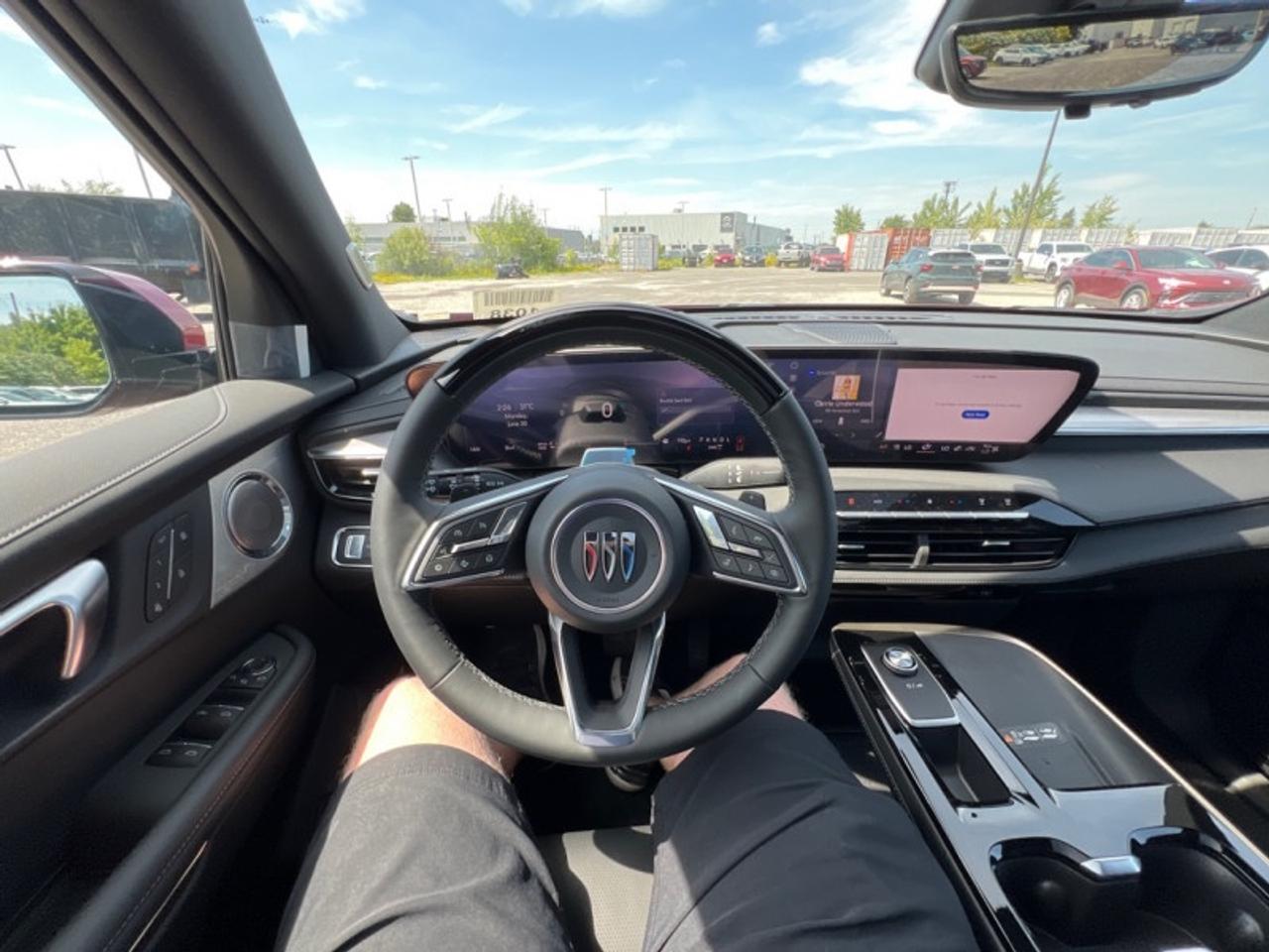 2025 Buick Enclave Avenir  - Leather Seats Photo