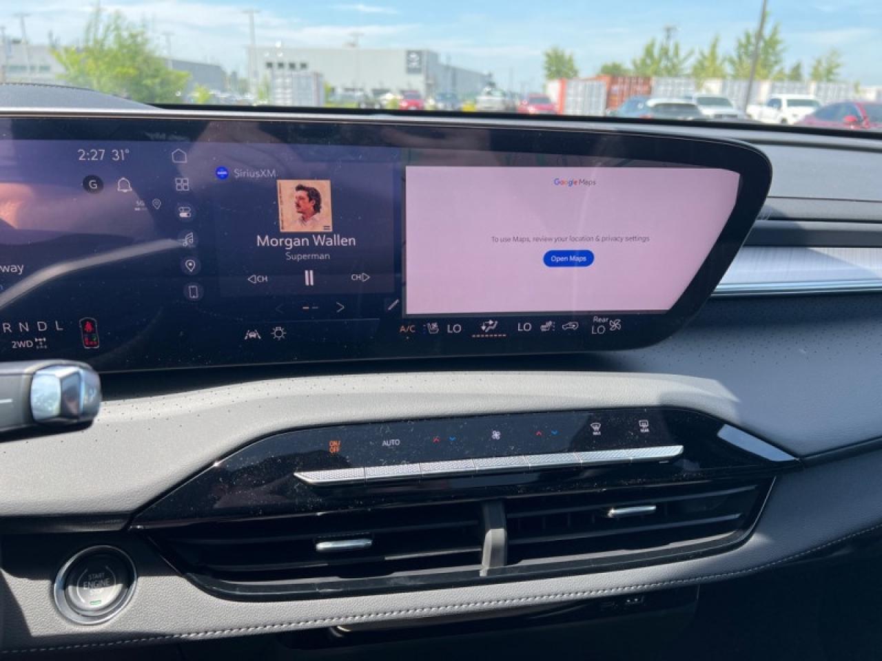 2025 Buick Enclave Avenir  - Leather Seats Photo