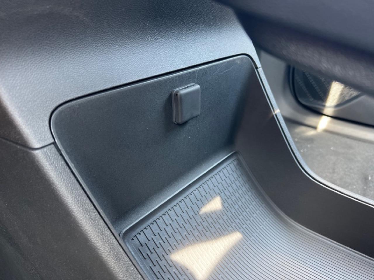 2025 Buick Enclave Avenir  - Leather Seats Photo