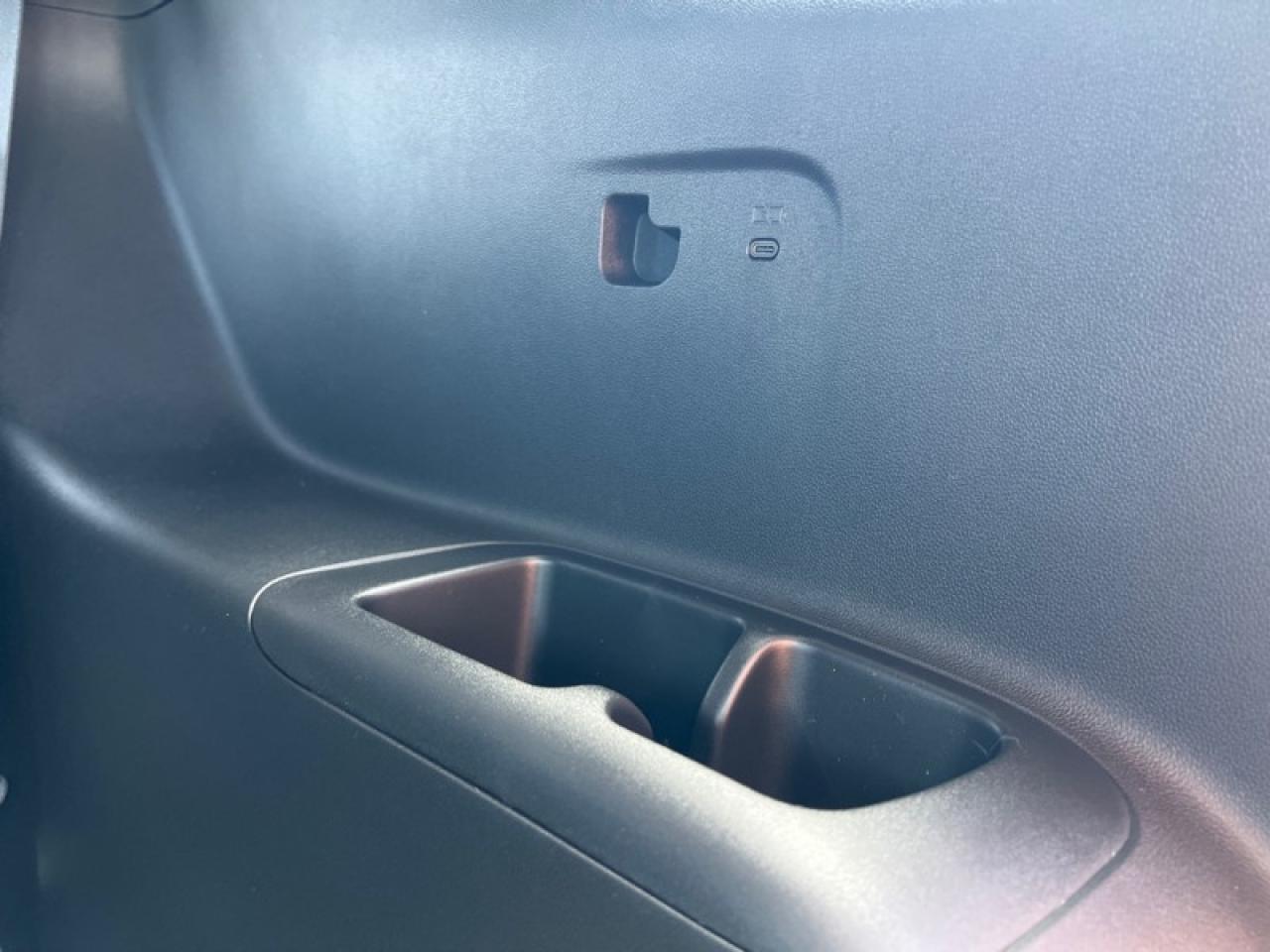 2025 Buick Enclave Avenir  - Leather Seats Photo