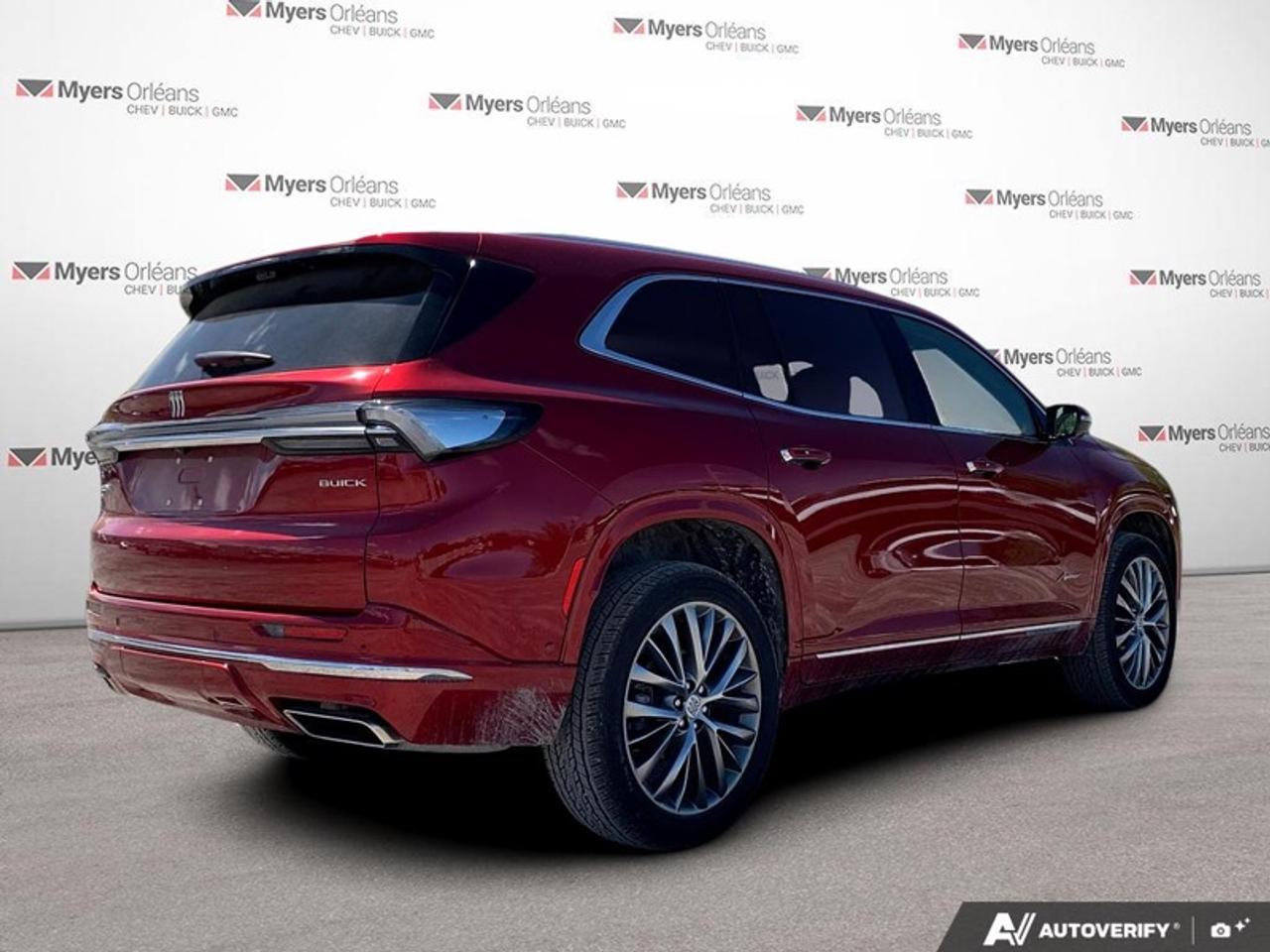 2025 Buick Enclave Avenir  - Leather Seats Photo4