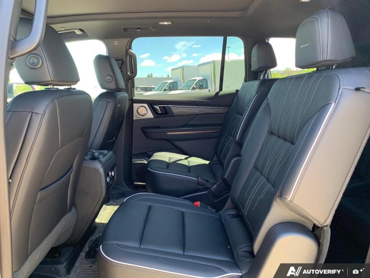 2025 Buick Enclave Avenir  - Leather Seats Photo
