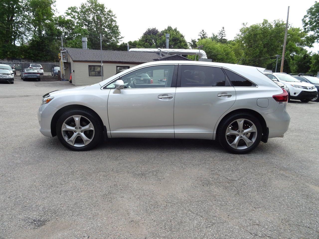 Used 2013 Toyota Venza LIMITED for sale in Scarborough, ON