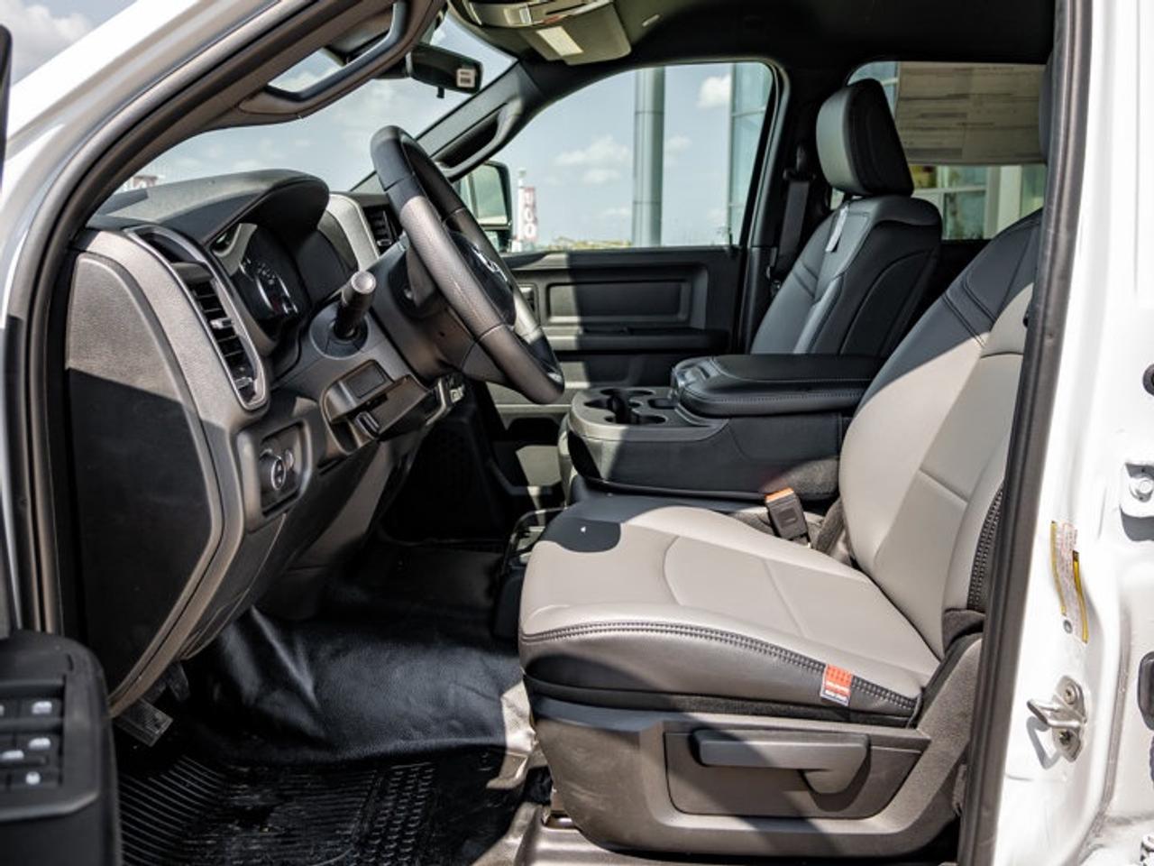 2026 RAM 2500 Tradesman Photo