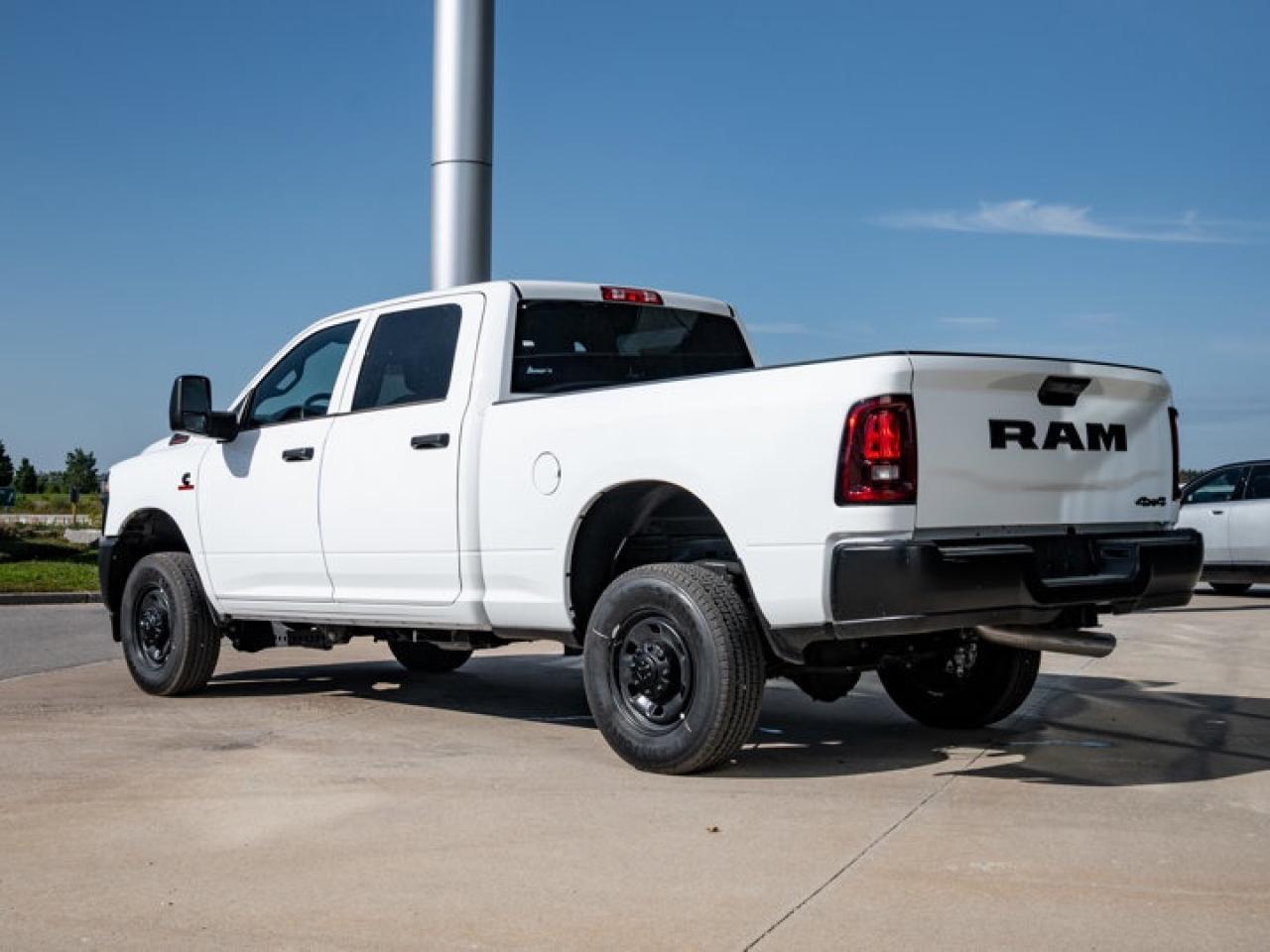 2026 RAM 2500 Tradesman Photo4