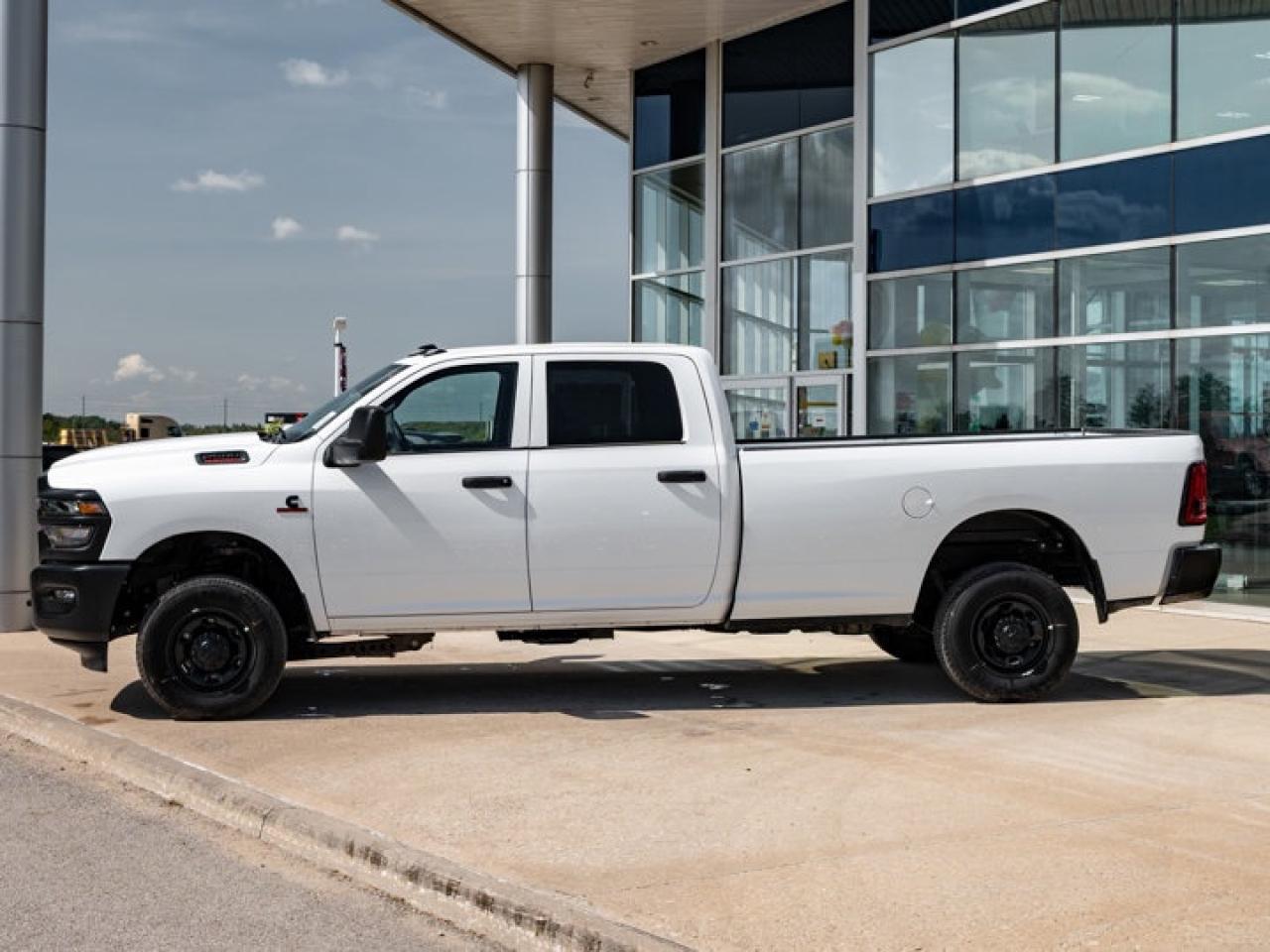 2026 RAM 2500 Tradesman Photo3
