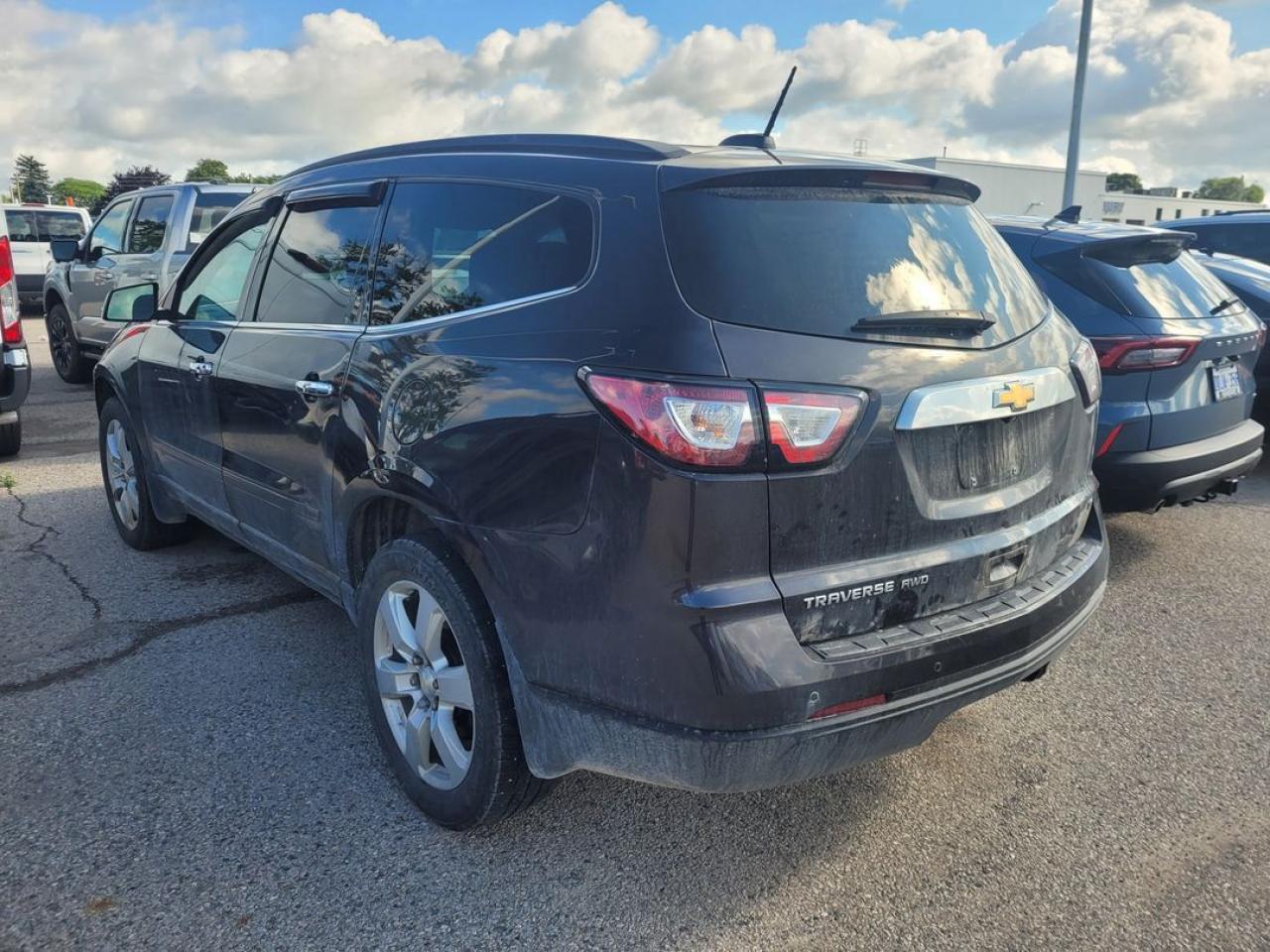 2017 Chevrolet Traverse 1LT Photo3