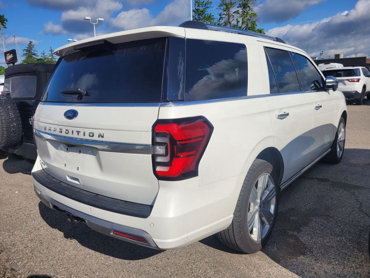 2024 Ford Expedition Platinum Photo3