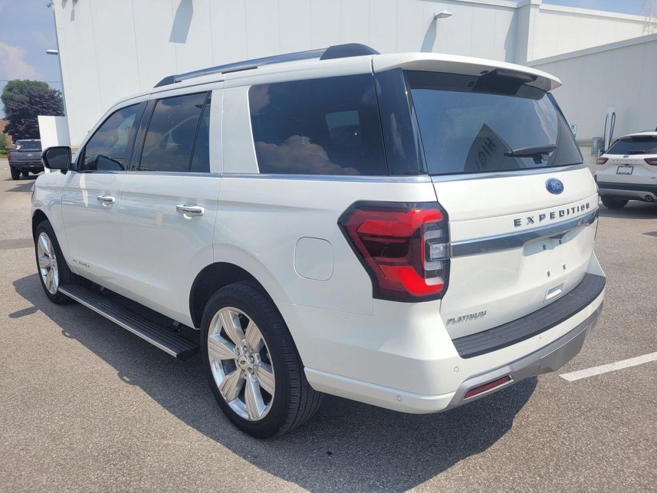 2024 Ford Expedition Platinum Photo3