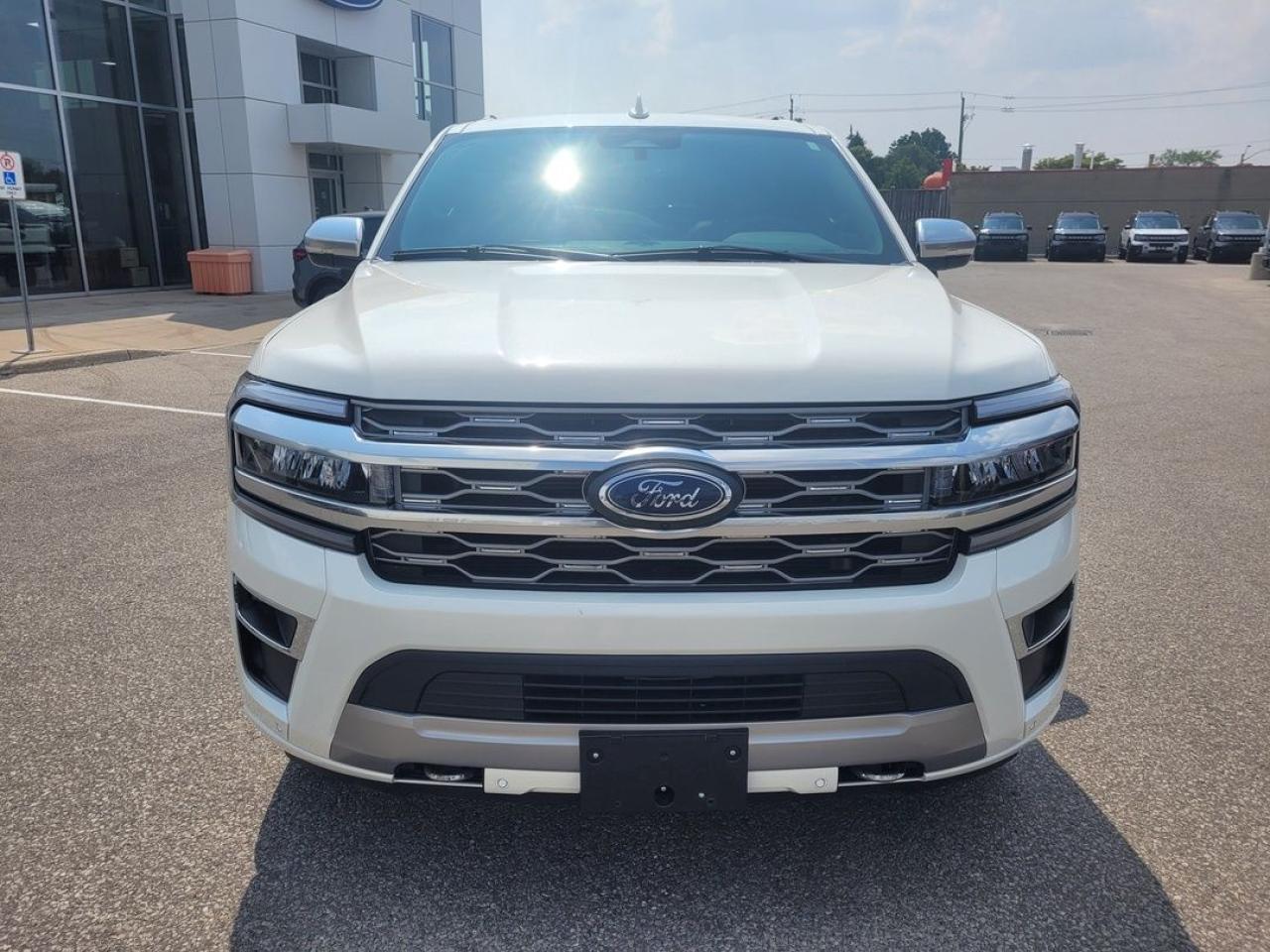 2024 Ford Expedition Platinum Photo8