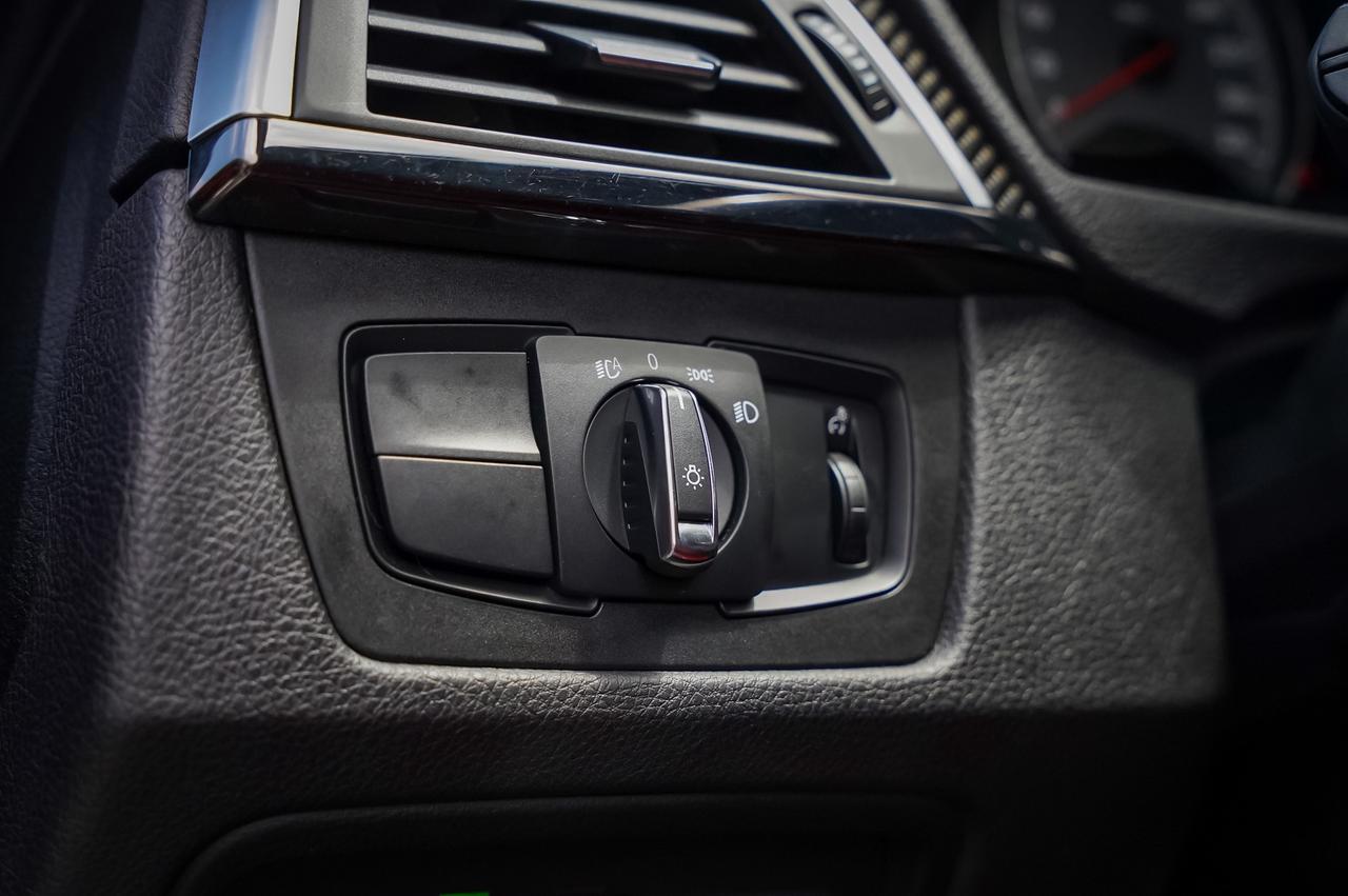 2018 BMW M4 Cabriolet | Red Lthr | New Tires & Brakes Photo