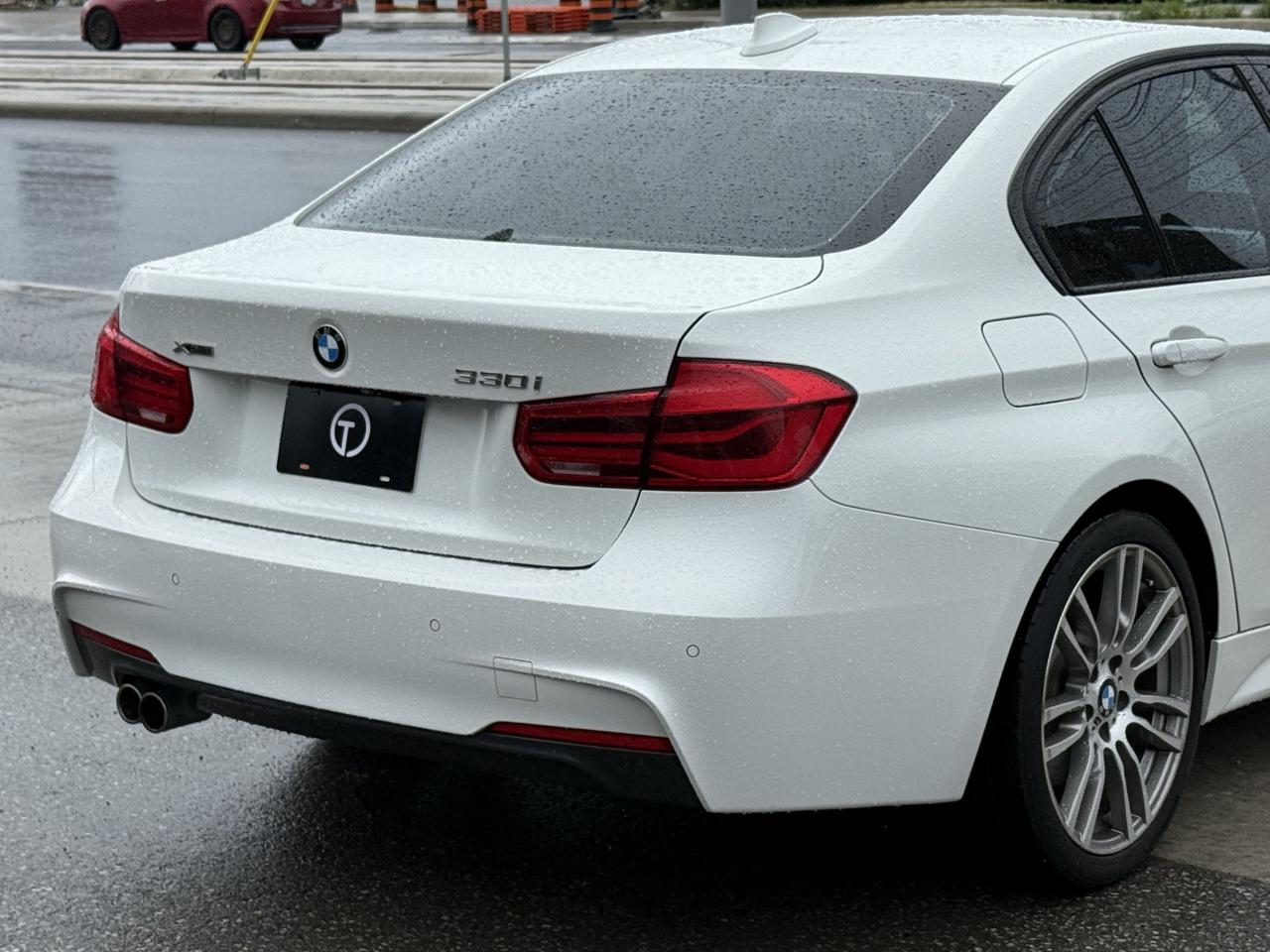 2018 BMW 3 Series 330i //M SPORT | SUNROOF | LOADED - Photo #11