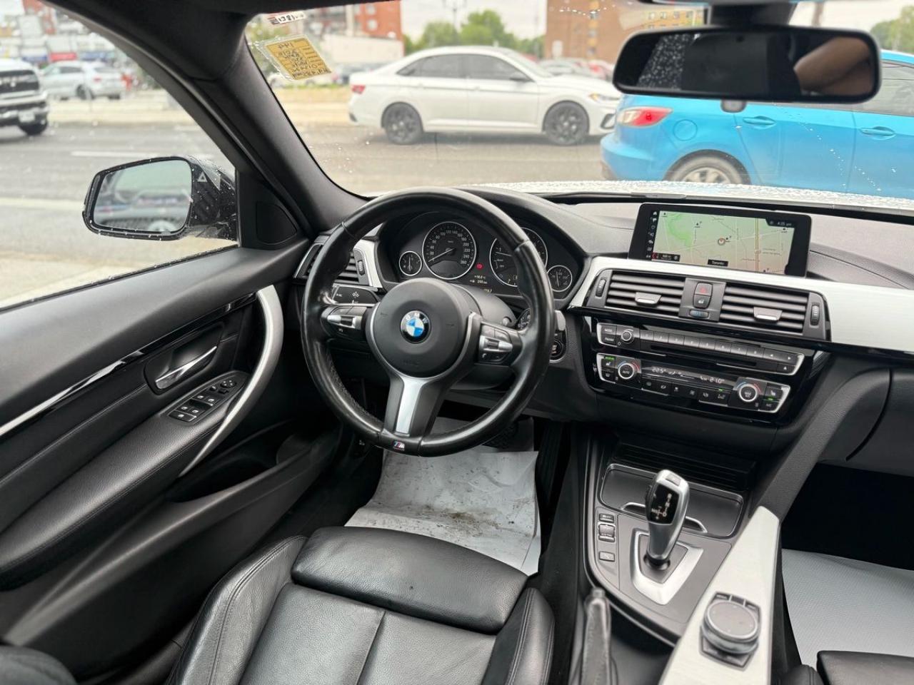 2018 BMW 3 Series 330i //M SPORT | SUNROOF | LOADED - Photo #19