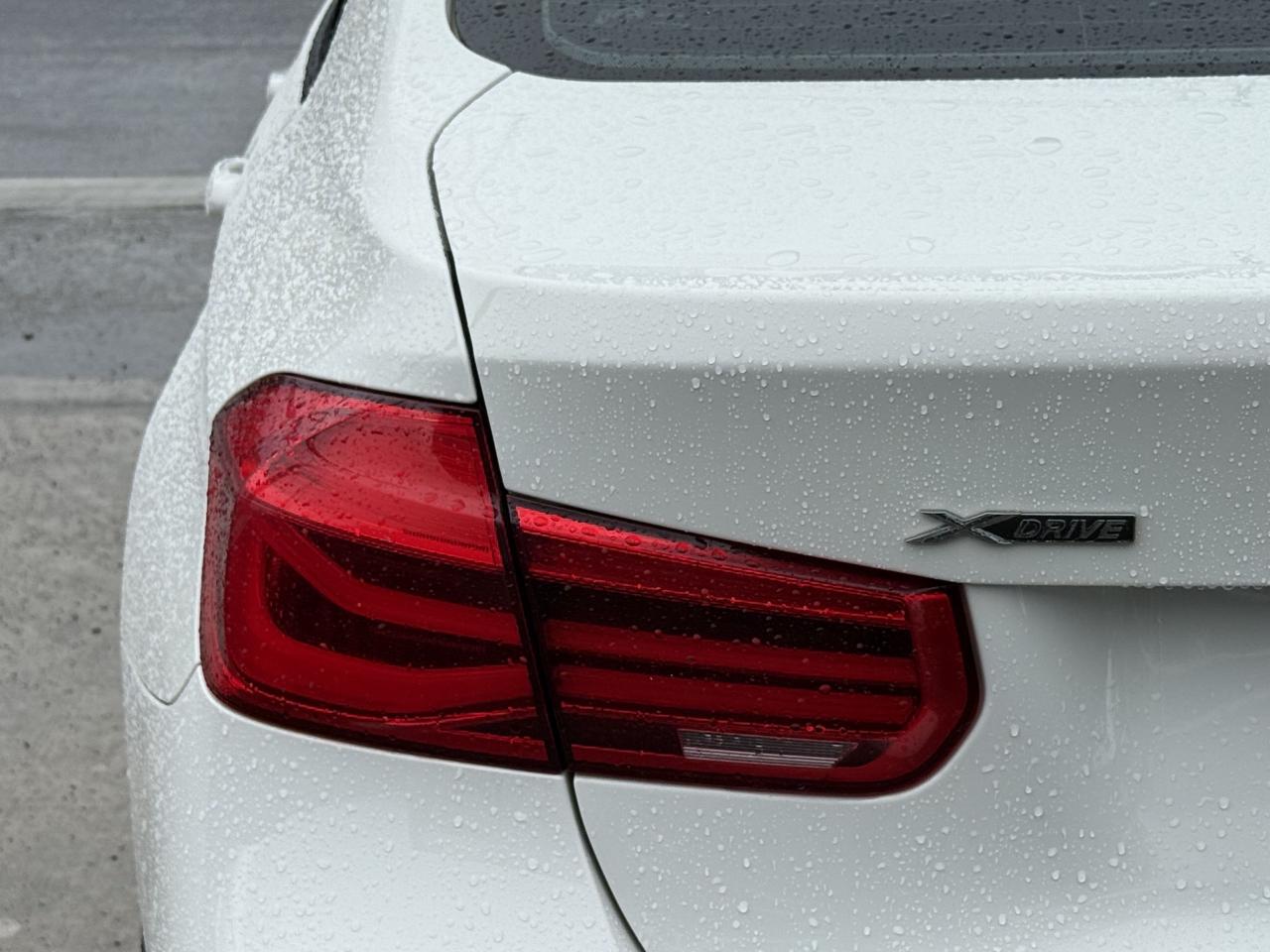 2018 BMW 3 Series 330i //M SPORT | SUNROOF | LOADED - Photo #14