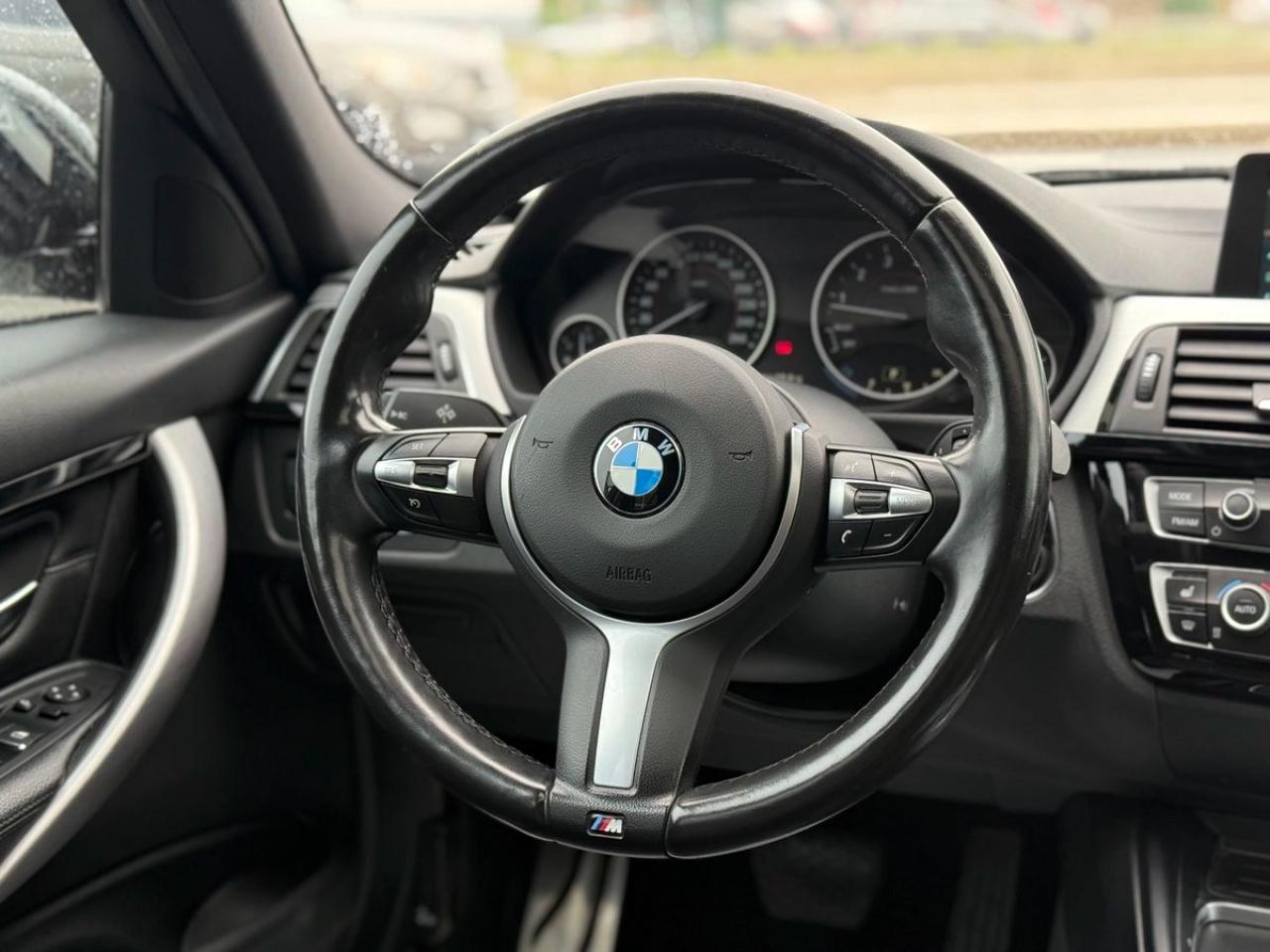2018 BMW 3 Series 330i //M SPORT | SUNROOF | LOADED - Photo #21