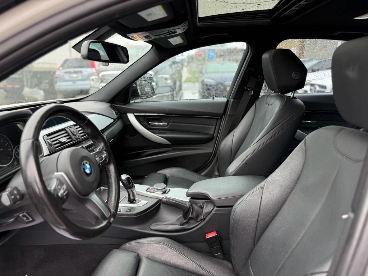 2018 BMW 3 Series 330i //M SPORT | SUNROOF | LOADED - Photo #29