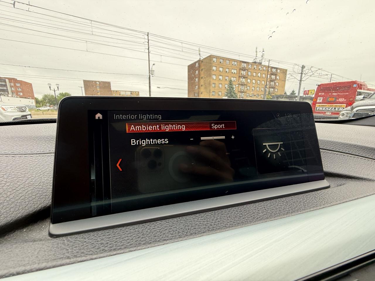 2018 BMW 3 Series 330i //M SPORT | SUNROOF | LOADED - Photo #43