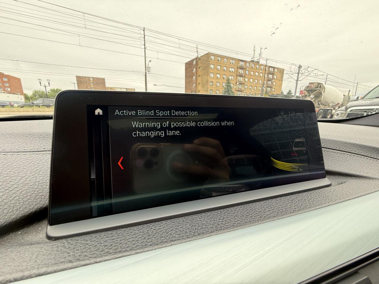 2018 BMW 3 Series 330i //M SPORT | SUNROOF | LOADED - Photo #44