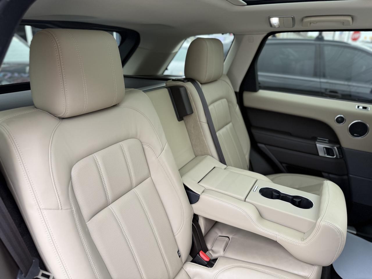 2019 Land Rover Range Rover Sport HSE TD6 | MERIDIAN | PANO | LOADED - Photo #36